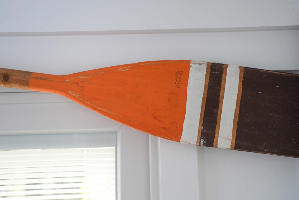Antique oar art