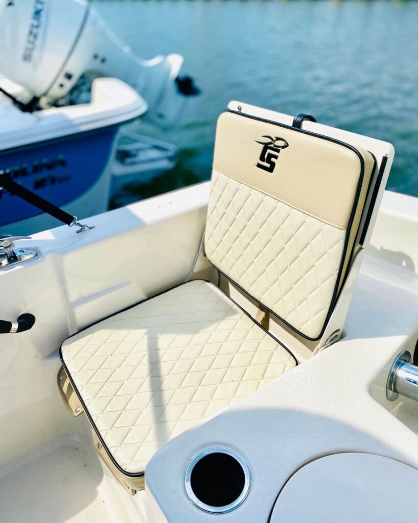 Boat seat
